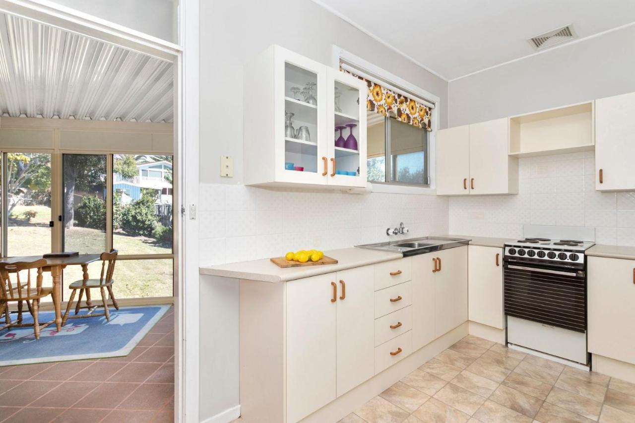 So Close To The Beach Mollymook Exterior photo
